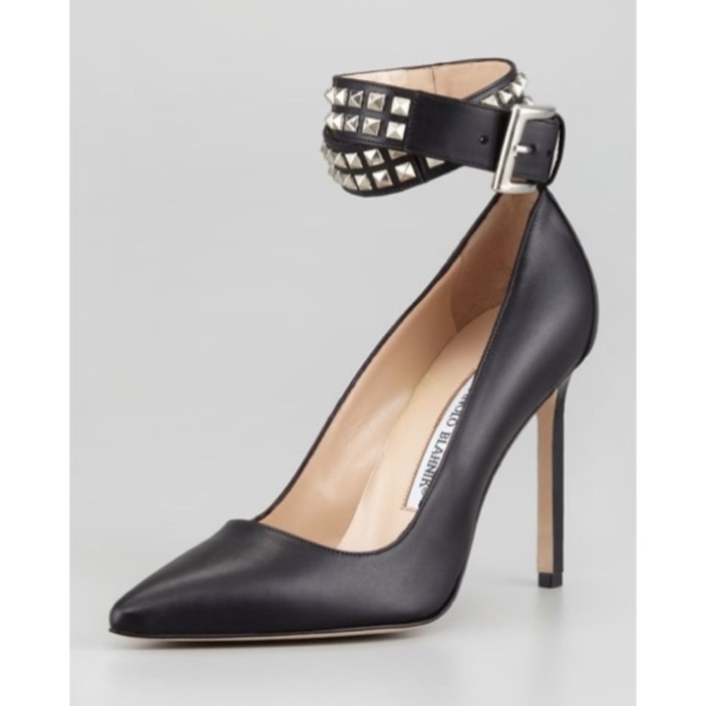 Manolo Blahnik Belta pump / black leather studded ankle stiletto / made in Italy